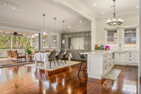 Unique Character Queenslander Home! Just Minutes to CBD & South Brisbane